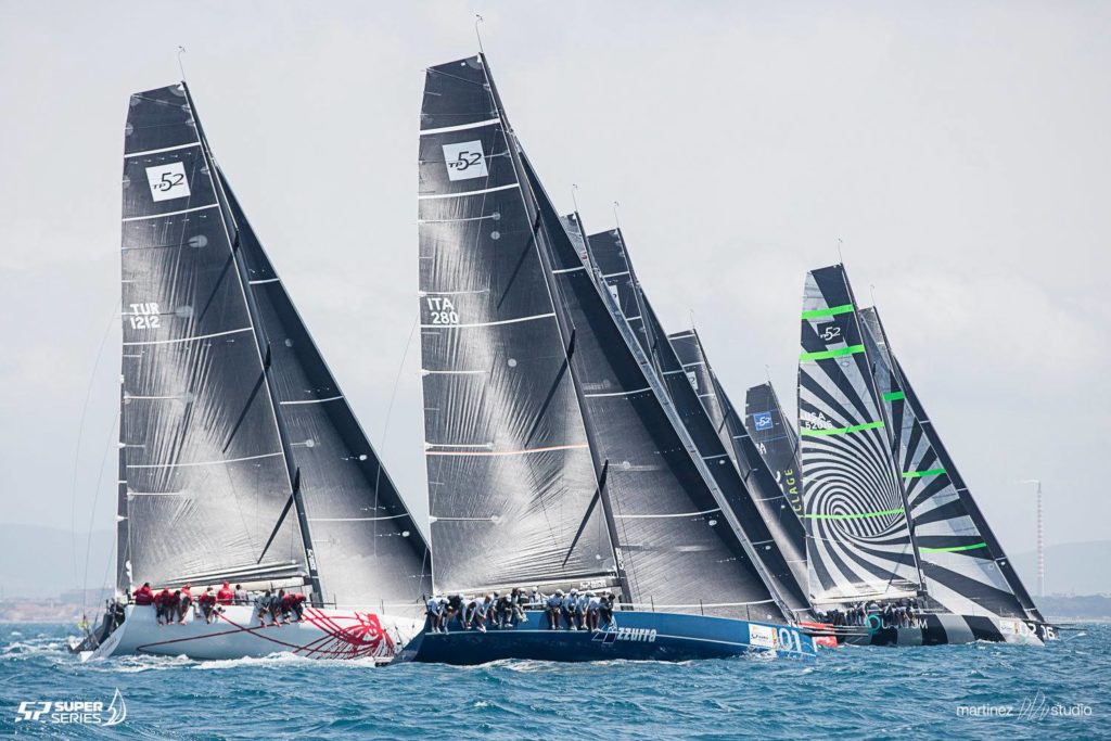 52 super series