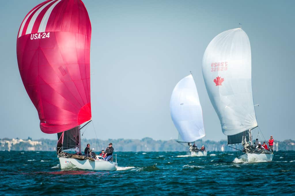 Hobie 33 Sailing