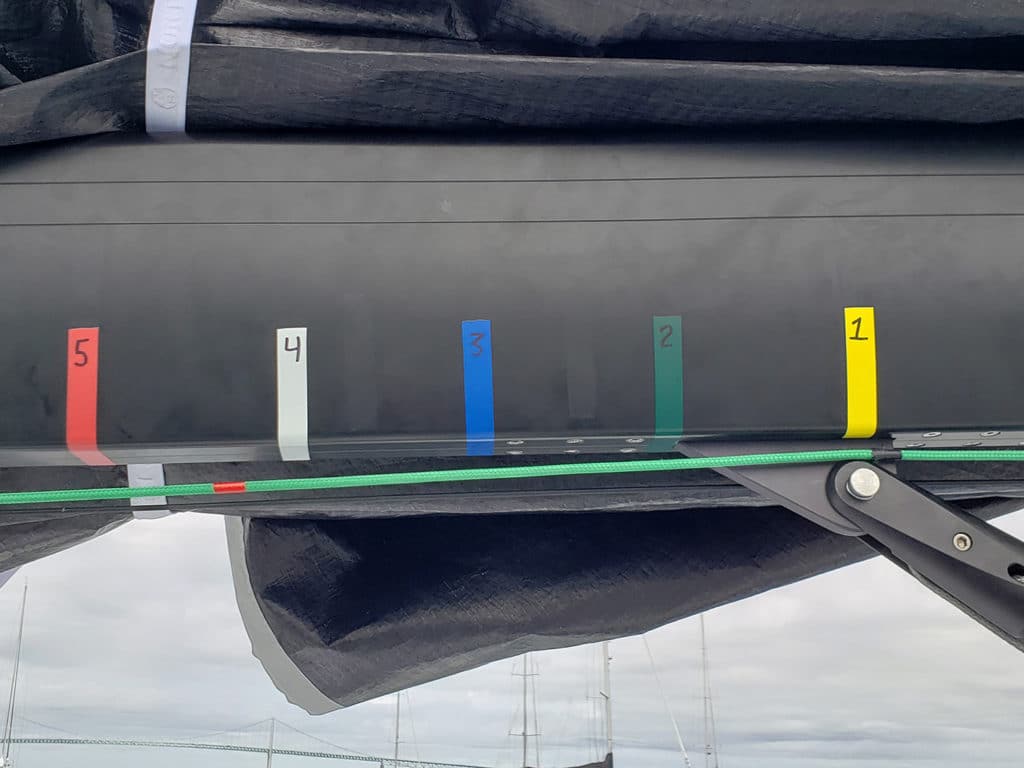 Color-coded marks on the outhaul