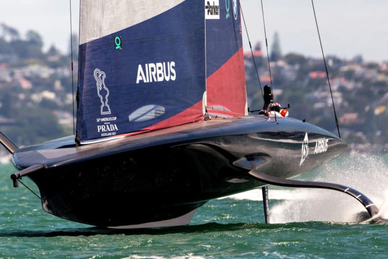 foiling sailboats america's cup