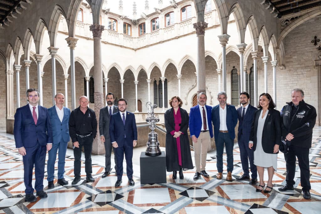 government officials of Barcelona with America's Cup trophy