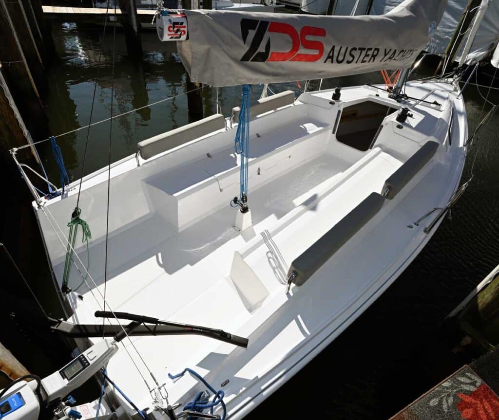 Auster Yachts Z24 cockpit