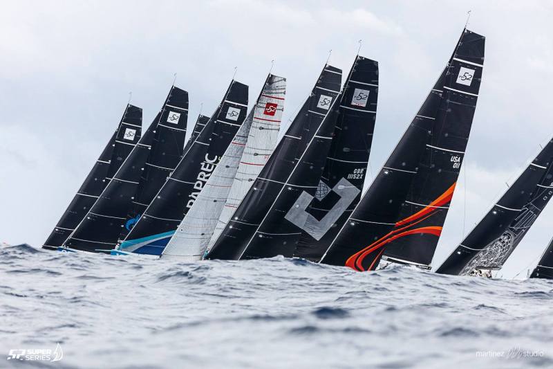 52 super series