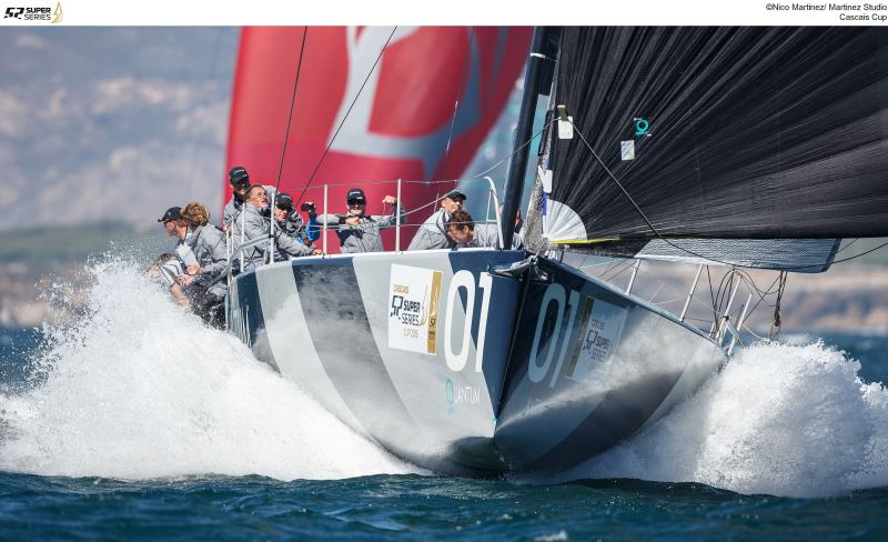 Quantum Racing currently leads the Cascais Cup, but the lead is not enough to overtake Azzura in the series.