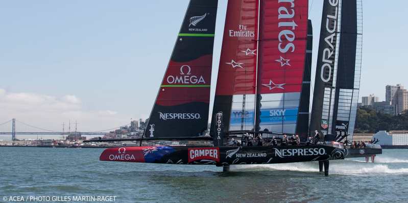 AC34: Jobson Race 6 Sailing World
