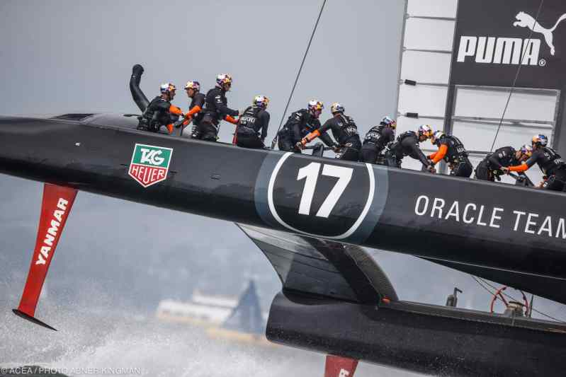 08/09/2013 - San Francisco (USA CA) - 34th America's Cup - ORACLE Team USA vs Emirates Team NZ; Race Day 2