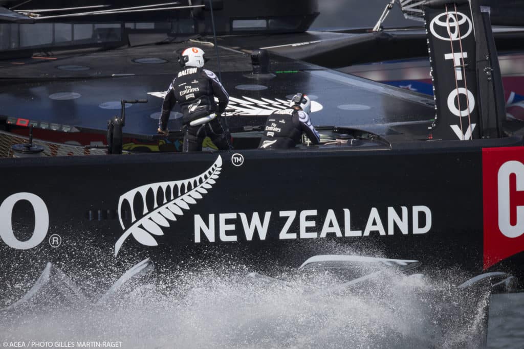 Sailing World