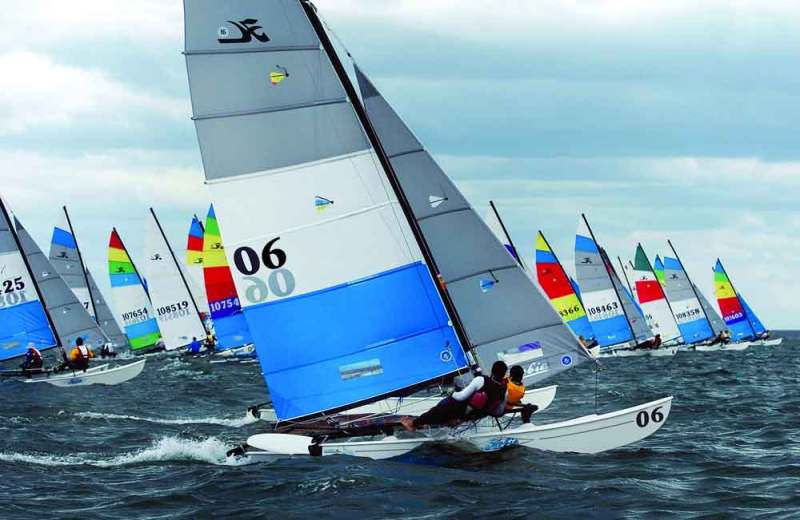 Hobie 16s Sailing World