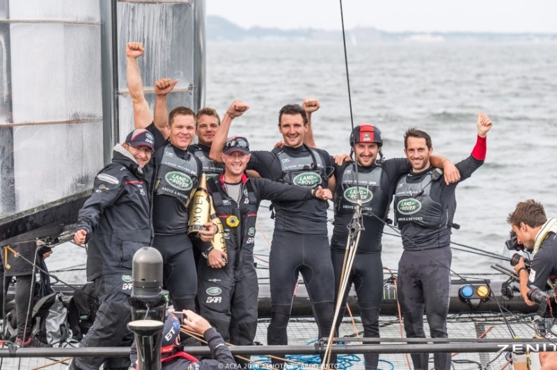 20/11/2016 - Fukuoka (JPN) - 35th America's Cup Bermuda 2017 - Louis Vuitton America's Cup World Series Fukuoka - Racing Day 2