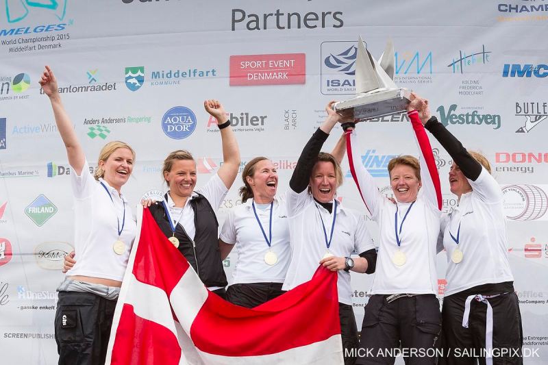 Final Results:
Lotte Meldgaard, DEN - Camilla Ulrikkeholm, DEN 3 - 2 Petit Final Results:
Stephanie Roble, USA - Anne-Claire Le Berre, FRA 2 - 0