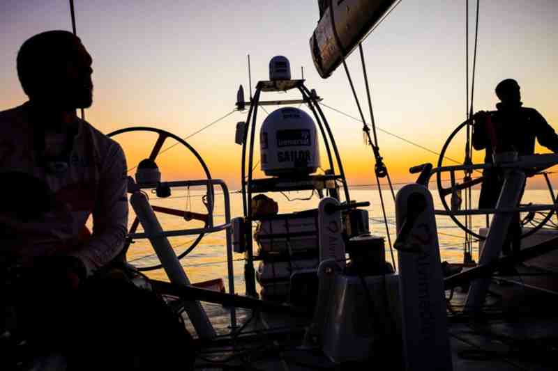 Team Alvimedica tries to hold MAPFRE at bay