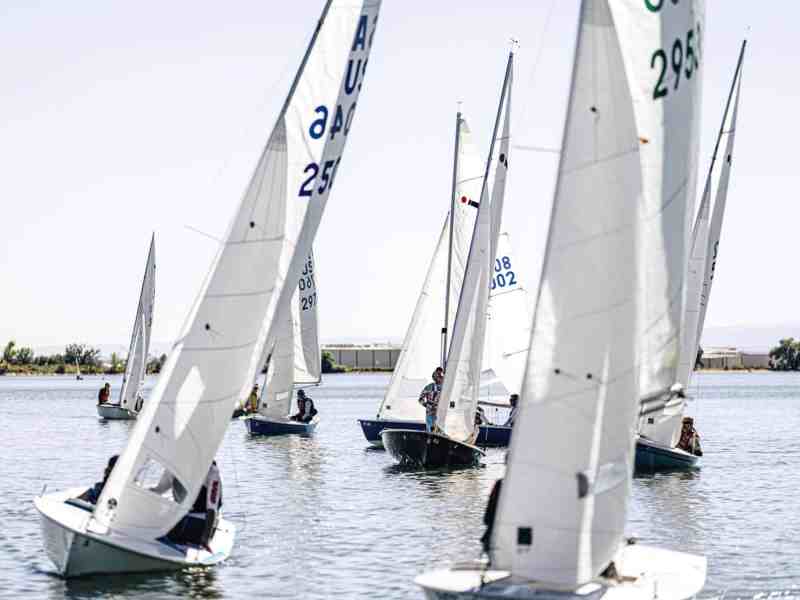 Sailing-World_USC_Elliot-Whitehead_11_edit Snipe race