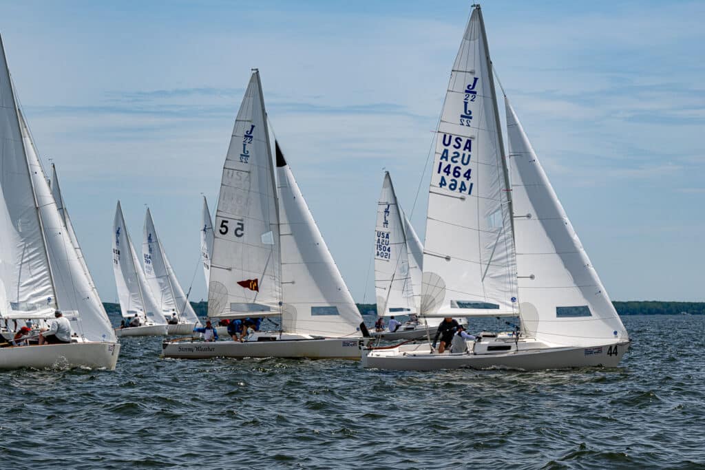 J/22 race at the regattas