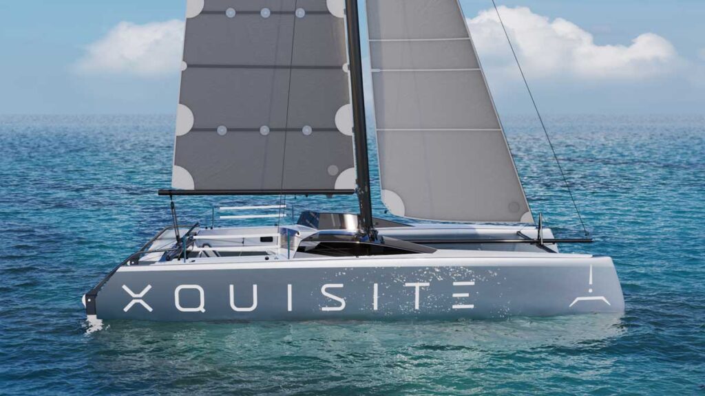 Xquisite 30 Sportcat sideview