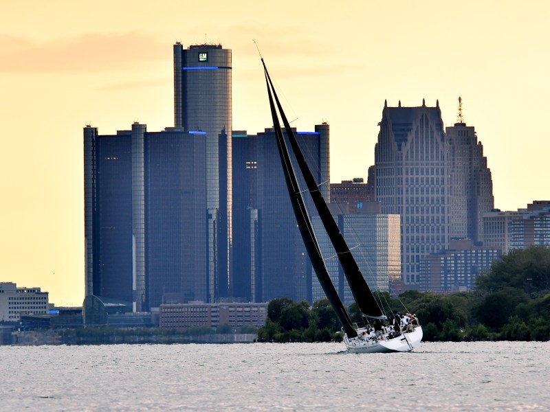 9290 Sailboat on Lake St. Clair