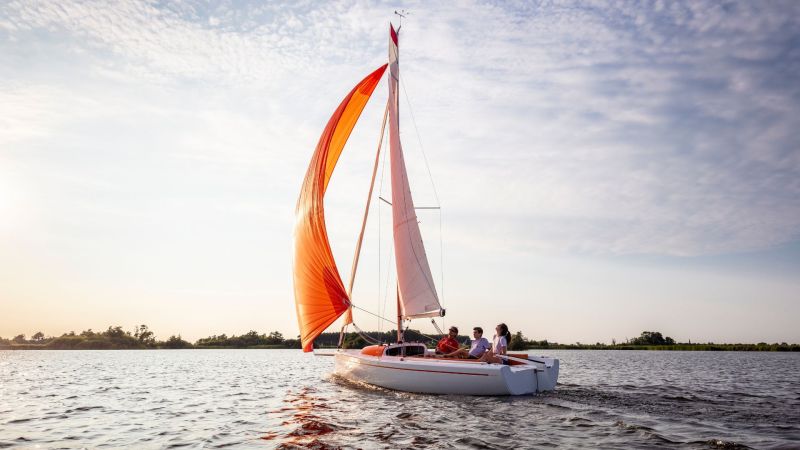 Aira 22 at sail