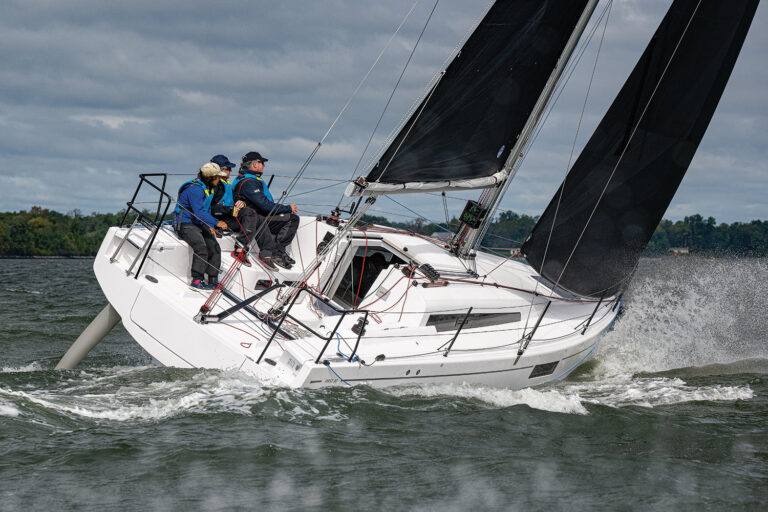 Beneteau First 30