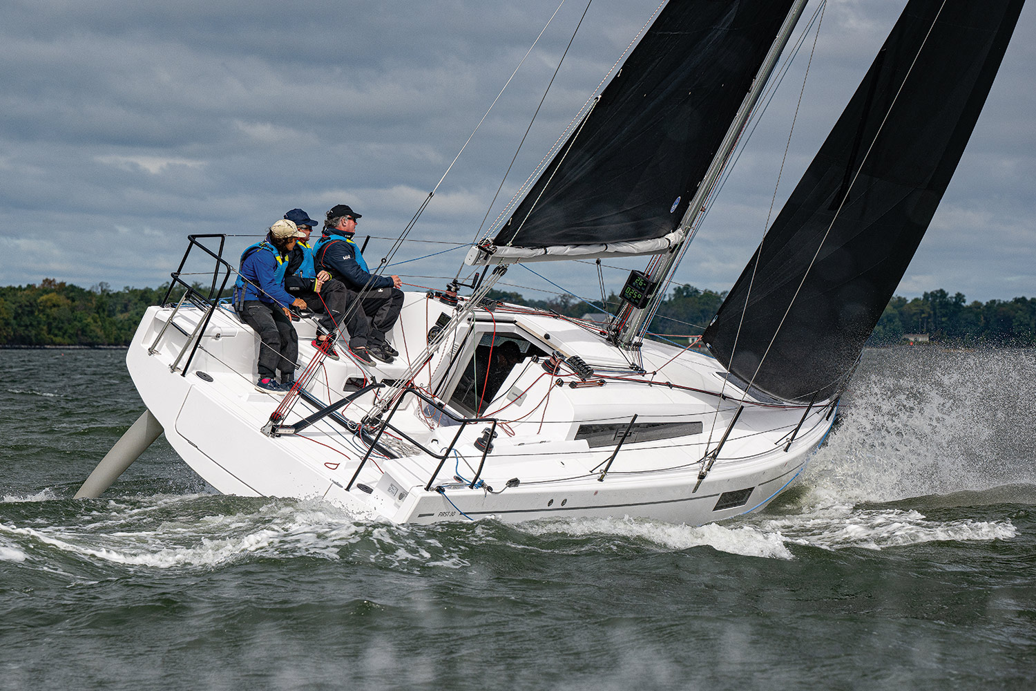 Beneteau First 30